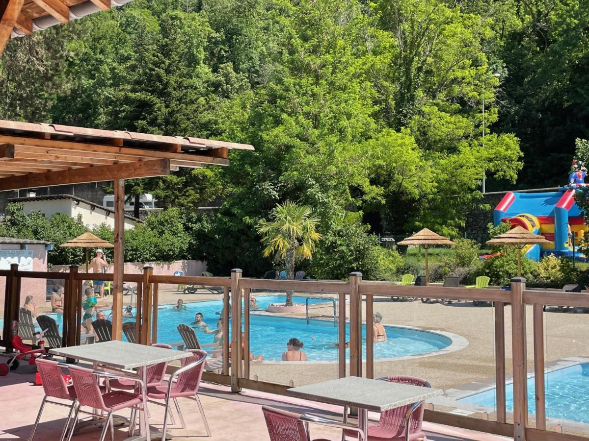Camping Avec Piscine Et Riviere A Tournon Sur Rhone Ardeche מראה חיצוני תמונה