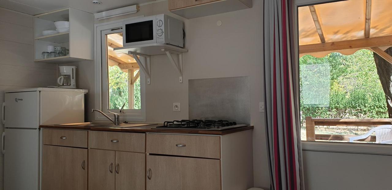 Camping Avec Piscine Et Riviere A Tournon Sur Rhone Ardeche מראה חיצוני תמונה